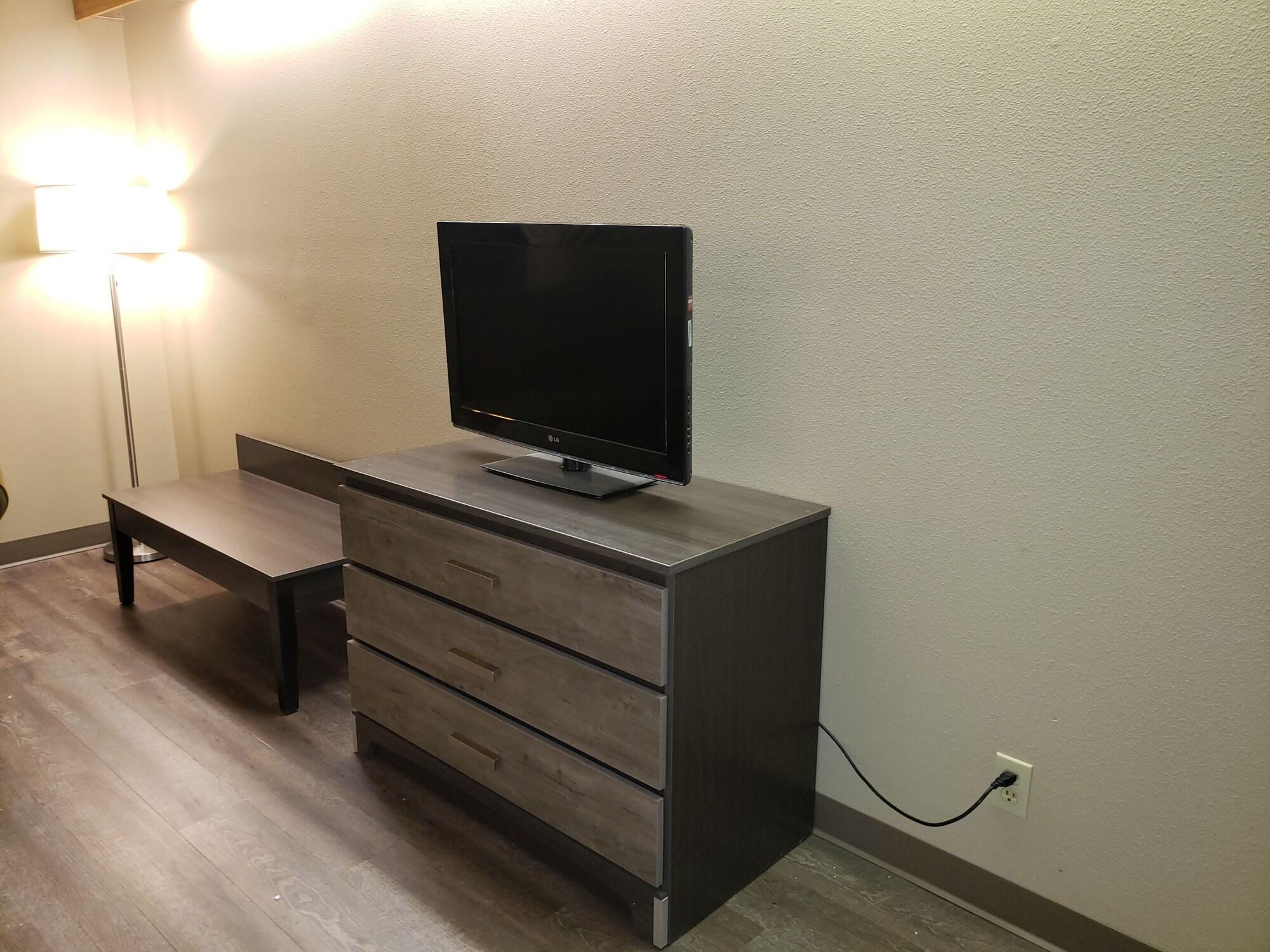 Super 8 By Wyndham Milwaukee Airport Hotel Luaran gambar