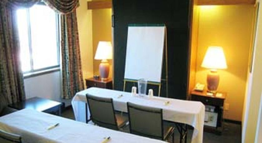 Super 8 By Wyndham Milwaukee Airport Hotel Kemudahan gambar